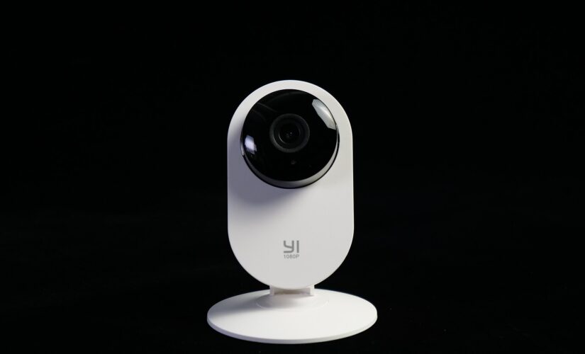 Caméra de surveillance intérieure : ce que dit la loi, où la placer et comment la sécuriser